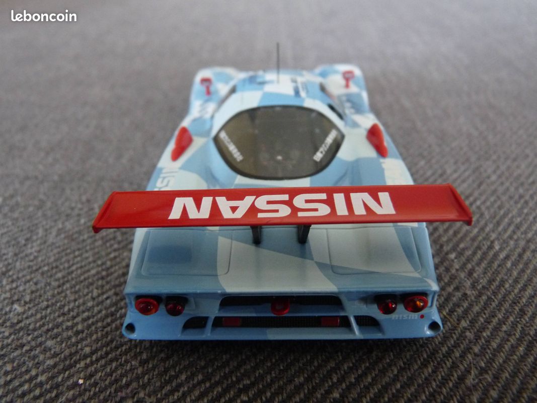 Nissan R390 GT1 1998 24h Le Mans #32 (Spark Edicola