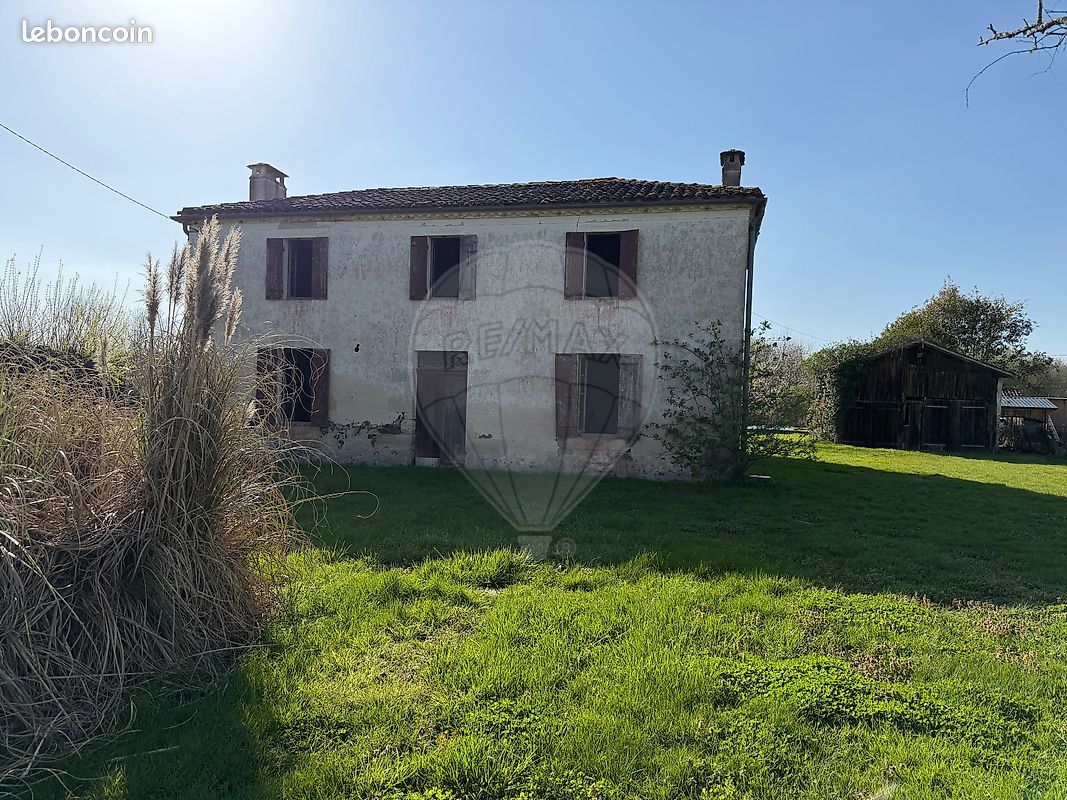 Maison 5 pièces 200 m² · à Le Tuzan · 200 m² · 191 000 €
