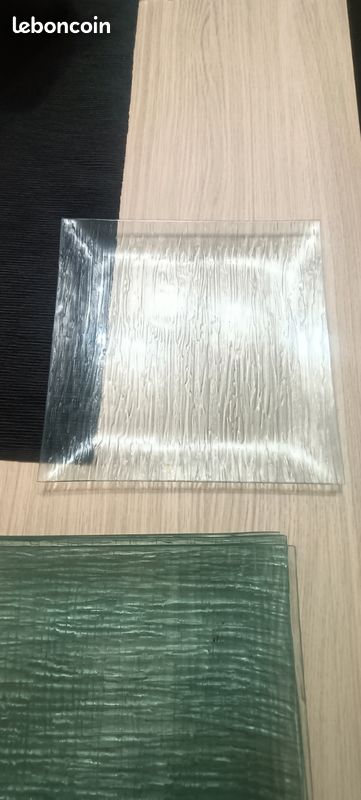 Assiette verre 29x29 (image 1)
