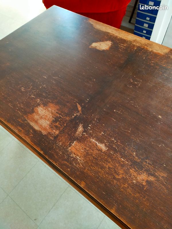 Table de salle (image 2)