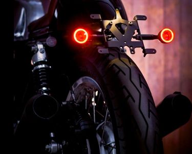 Feu Arrière LED Avec Clignotants Intégrés Pour Triumph TT600 2000-2004 - Fumé