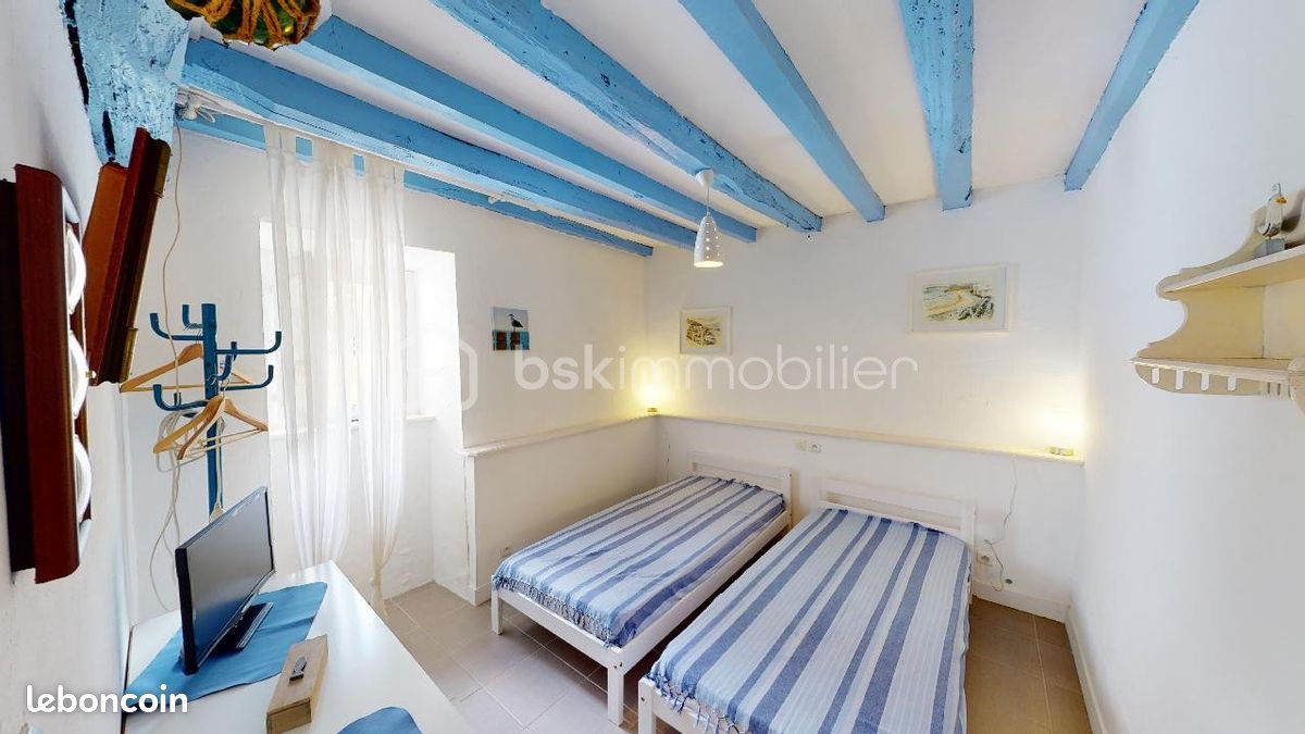 Maison 7 pièces 180 m² - Luxe-Sumberraute 64120 (image principale 14)