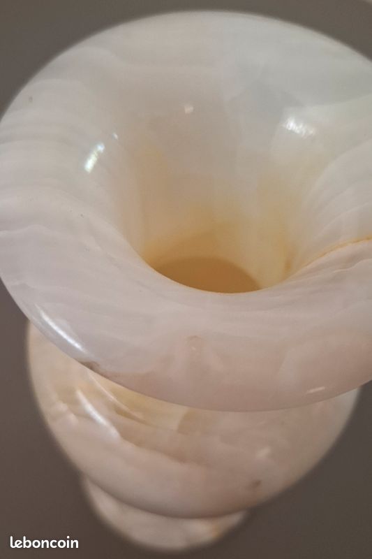 Vase Rouleau En Albâtre – Déco Cylindre – Très Bon état – Sans Marque
