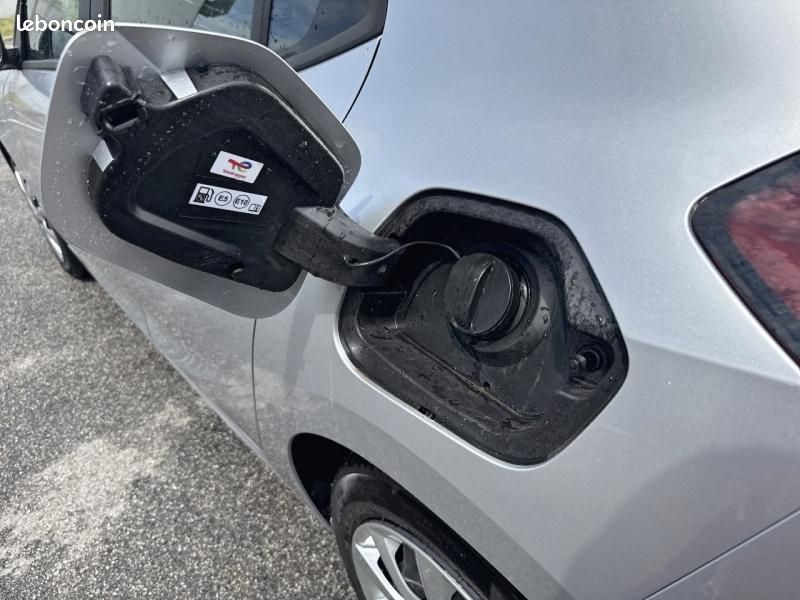 Opel Corsa 1.2 Turbo Hybrid 110ch Edition e-DCT6 (image 27)