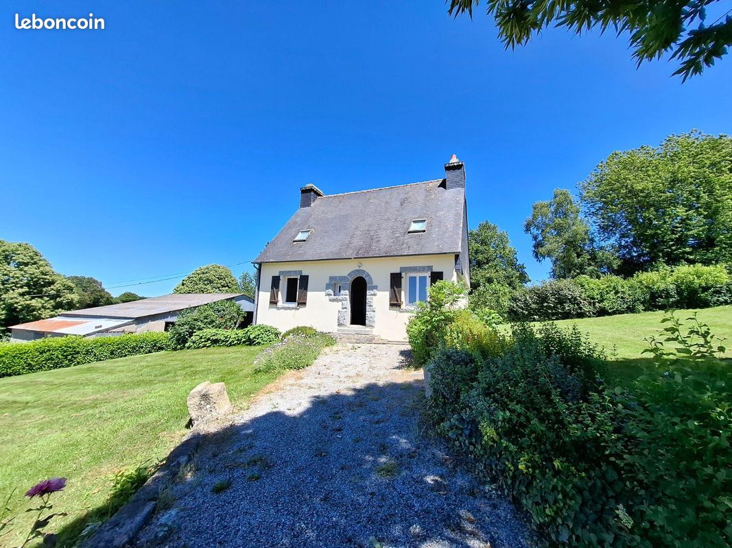 Maison 5 pièces 101 m² · à Maël-Carhaix · 101 m² · 148 400 €