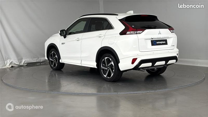 Mitsubishi Eclipse Cross 2.4 MIVEC PHEV 188ch Intense 4WD (image 8)