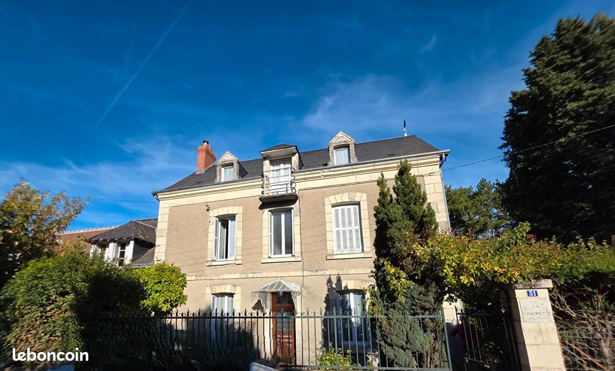 Maison 12 pièces 240 m² · à La Roche-Posay · 240 m² · 249 000 €