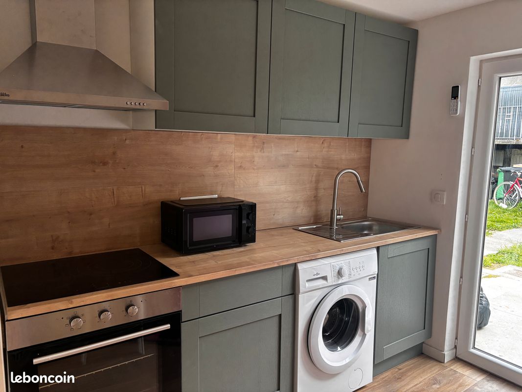 Appartement 1 pièce 18 m² · à Fontaine · 18 m² · 620 €/mois