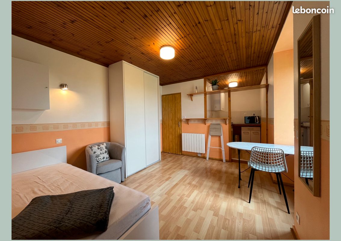 Appartement 1 pièce 21 m² · à Fontenay-le-Comte · 21 m² · 395 €/mois