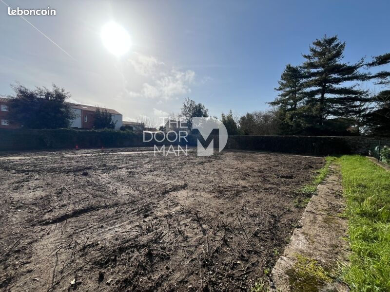 Terrain 422 m² Port Saint Pere (image 2)