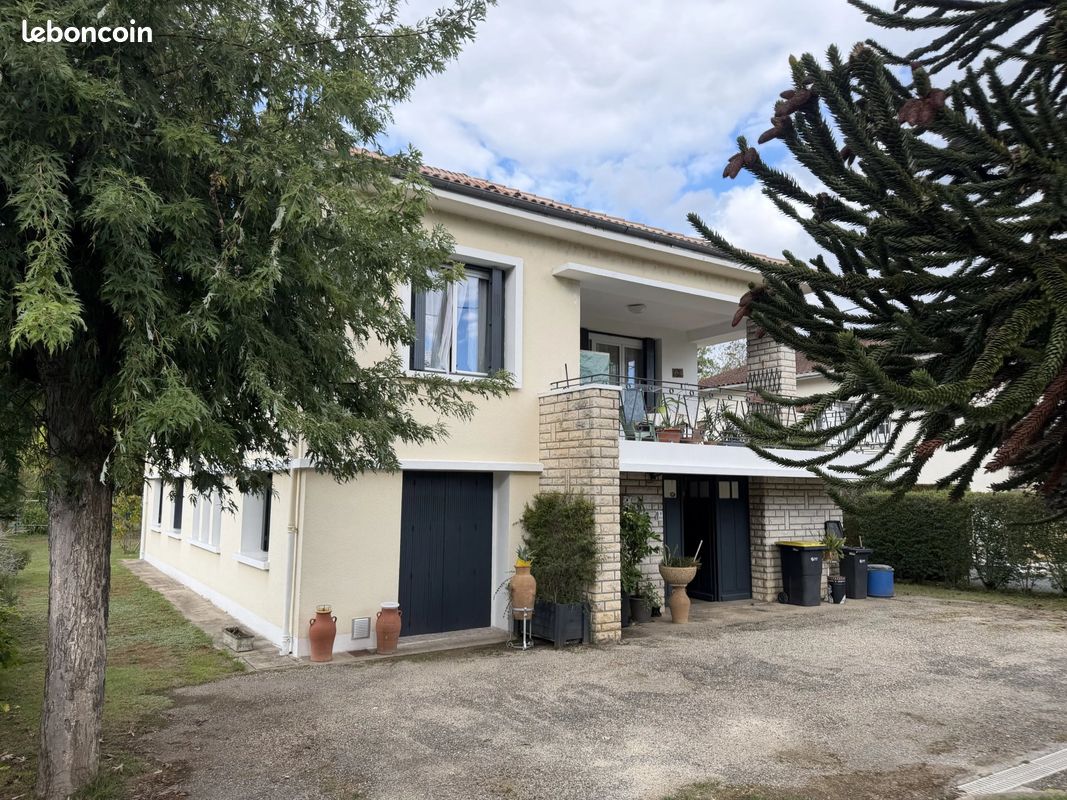 Maison 7 pièces 153 m² · à Lalinde · 153 m² · 188 000 €