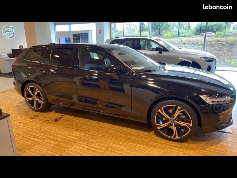 Volvo V60 B4 197ch Ultra Style Dark DCT 7 (image 10)