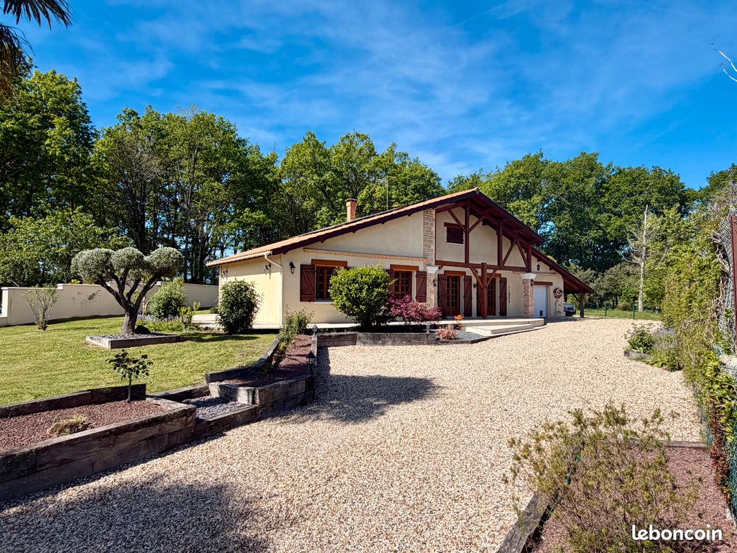Maison 8 pièces 190 m² · à Marsas · 190 m² · 325 000 €