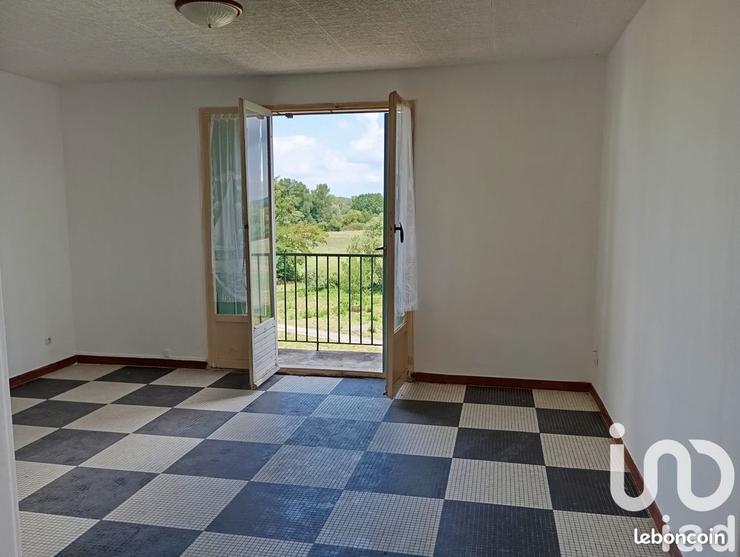 Appartement 4 pièces 72 m² · à Digoin · 72 m² · 27 900 €