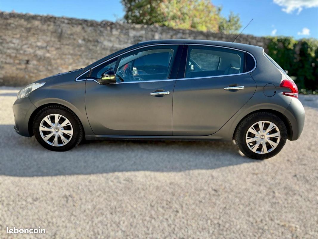 PEUGEOT 208 1.6 BlueHDi S&S - 100 ch Pack Lime Yellow Active PHASE 2 (image 5)