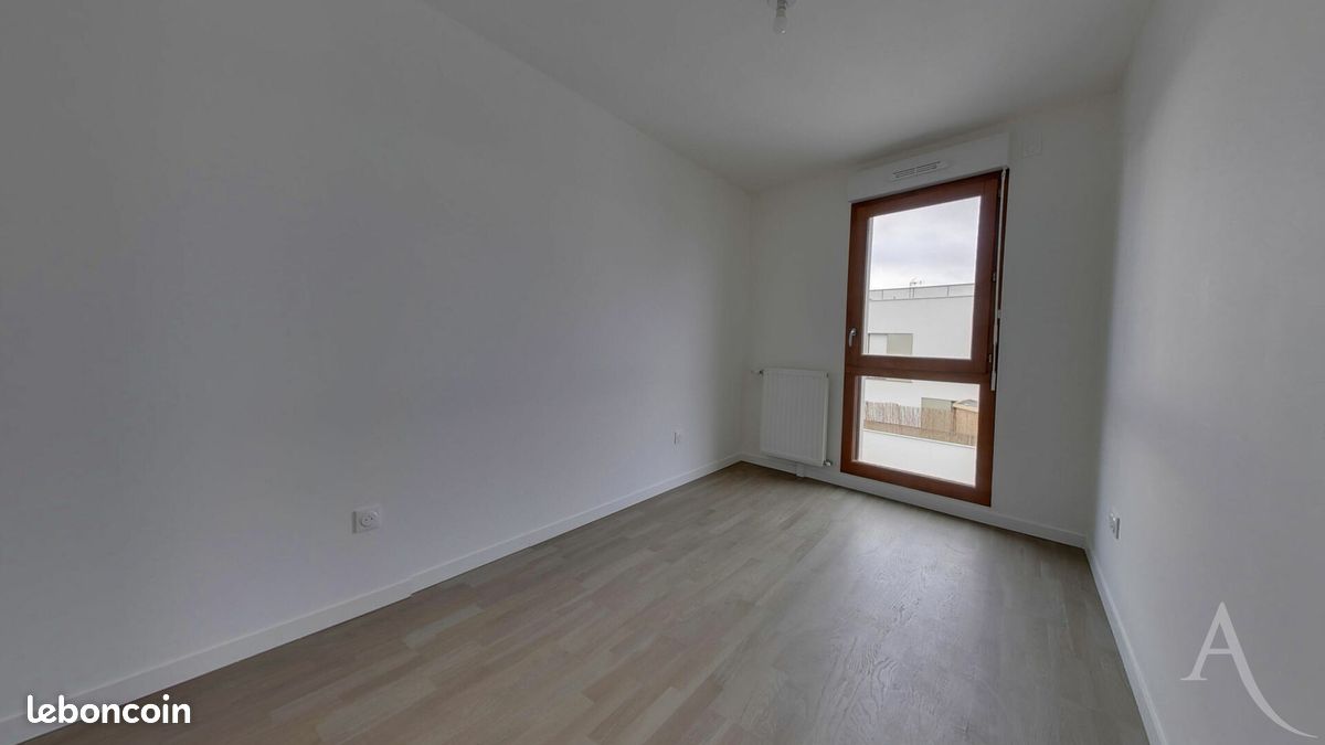 Appartement a louer montreuil - 4 pièce(s) - 69 m2 - Surfyn