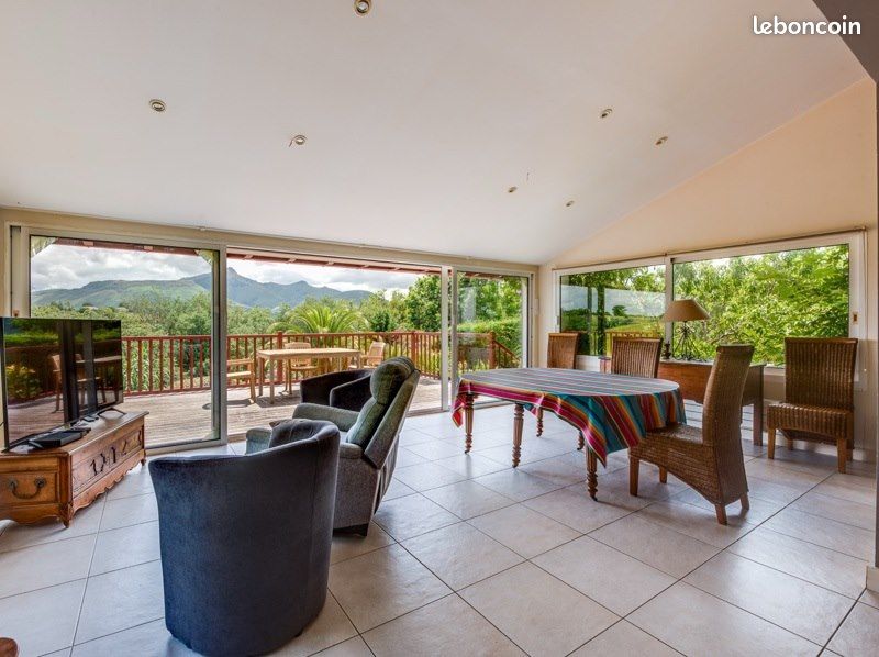 Maison 7 pièces 220 m² (image 2)