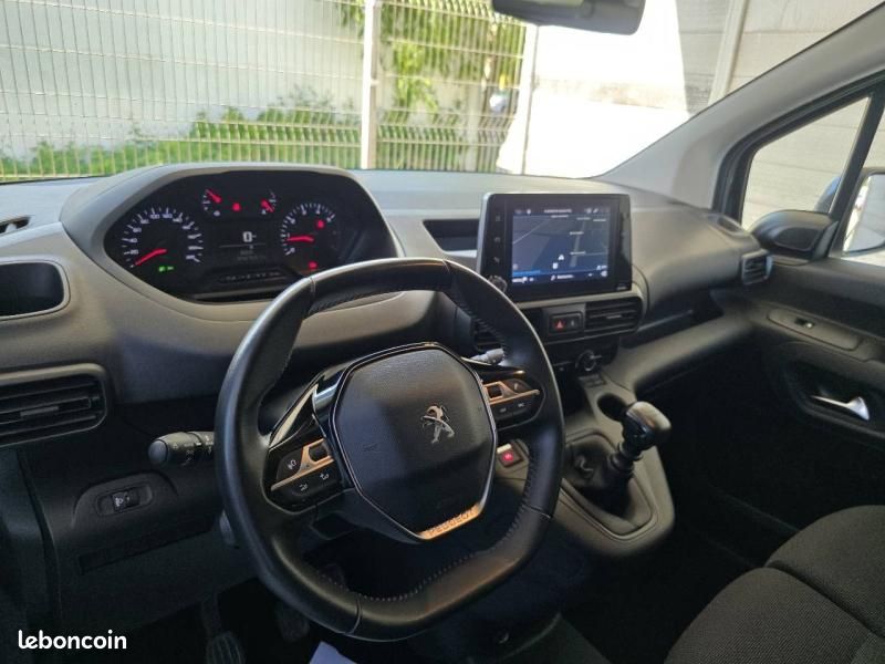 Peugeot Partner M 650kg BlueHDi 100ch S&S Pack Premium Connect (image 12)