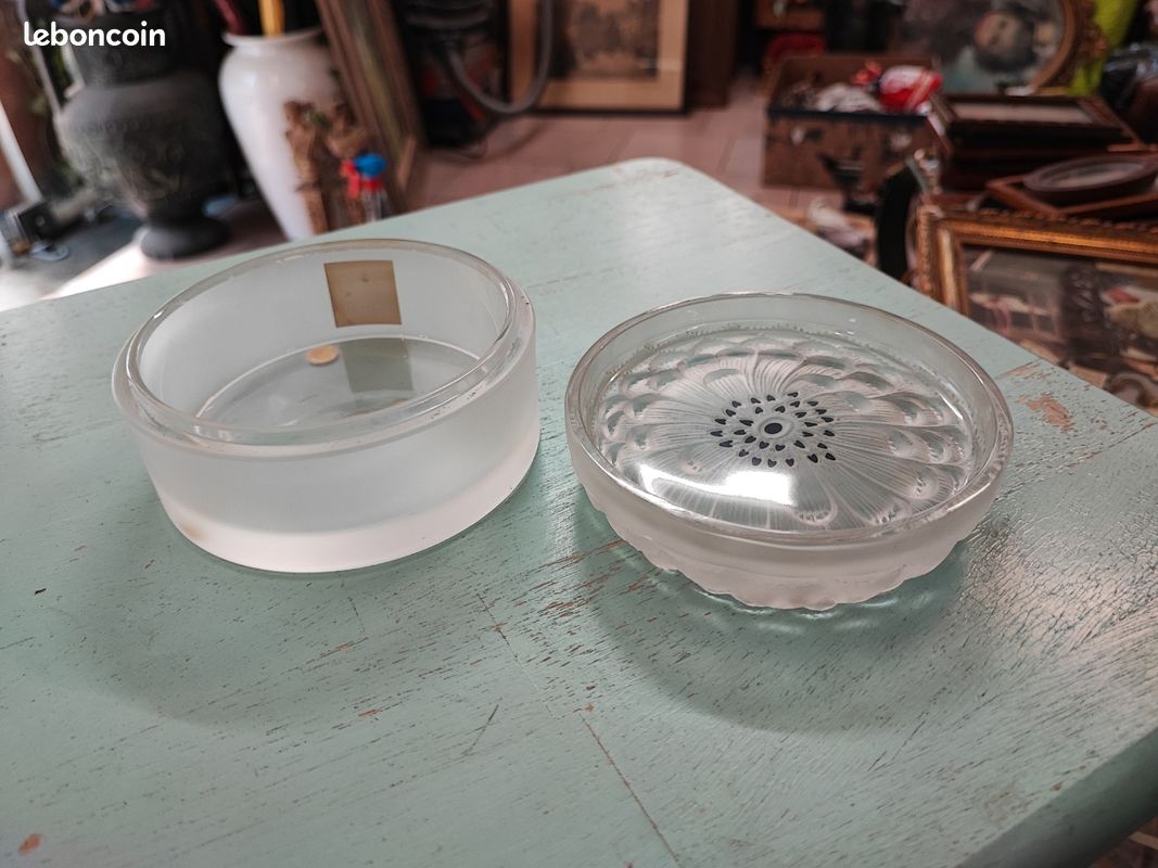 Lalique sublime boîte en verre avec couvercle modèle Dahlia (image 6)