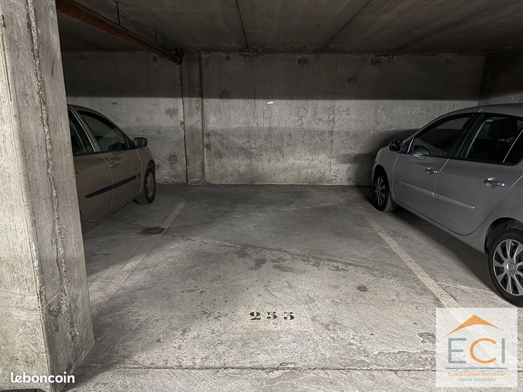 Parking/box 1 pièce LIMOGES · 54 €/mois