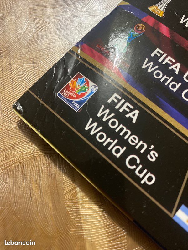 Album panini FIFA 365 2016 complet en très bon état (image 9)