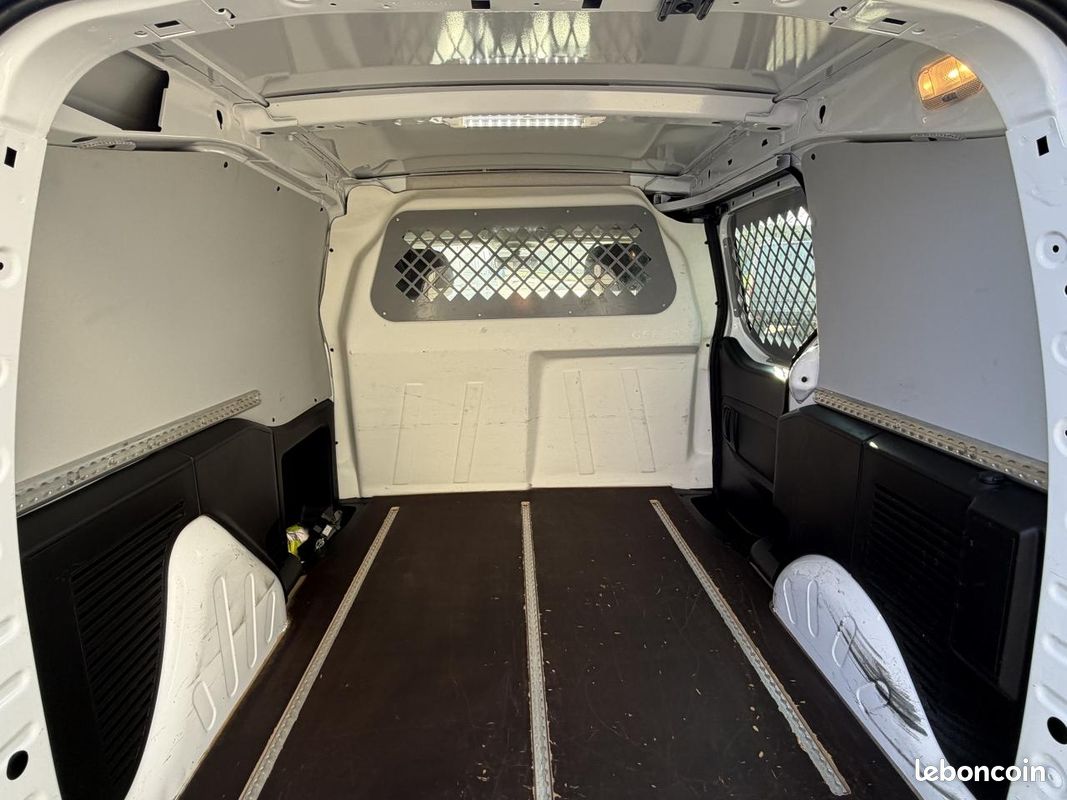 CITROEN BERLINGO 1.6 BlueHDi - 75 III FOURGON Fourgon M Club 1000 kg PHASE 1 (image 5)
