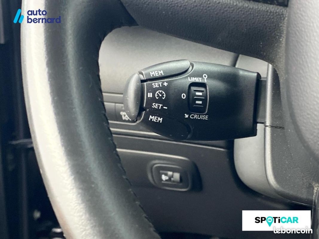 Citroen C3 Aircross BlueHDi 110ch S&S Shine (image 17)