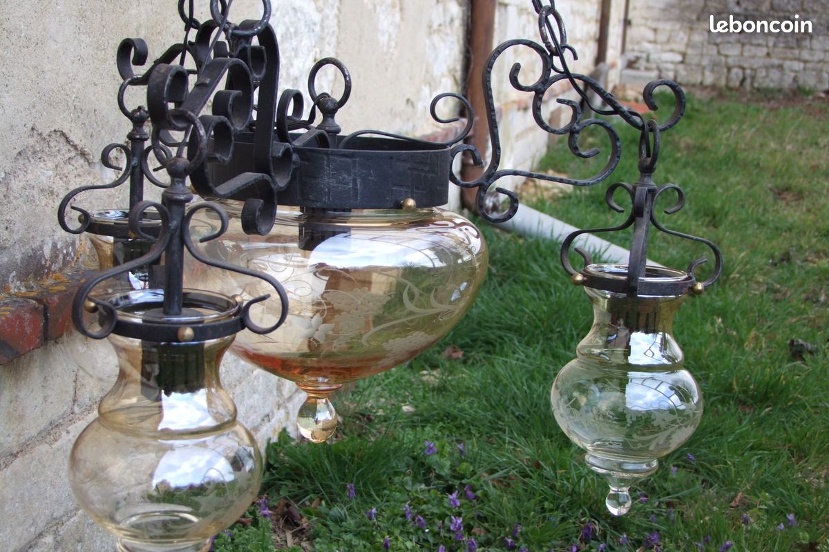 Lustre type château viticole et ses appliques (image 2)