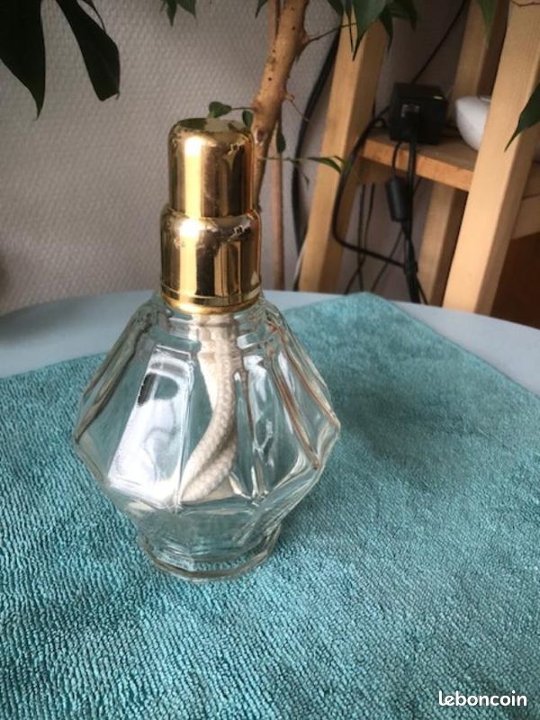 Lot 3 ampoules LED A60 E27 1055lm 9.5W = 75W 6cm Diall blanc neutre Lot 3 ampoules LED A60 E27 1055lm 9.5W = 75W 6cm Diall blanc neutre