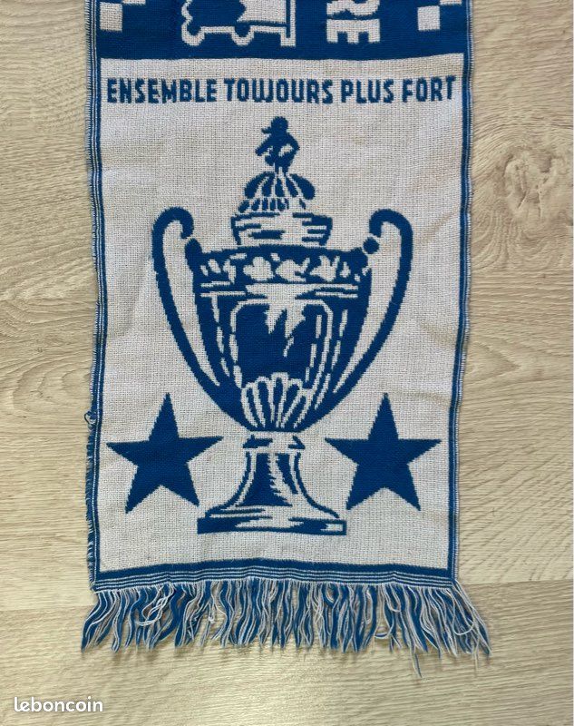 Écharpe Vintage Olympique De Marseille – Années 90