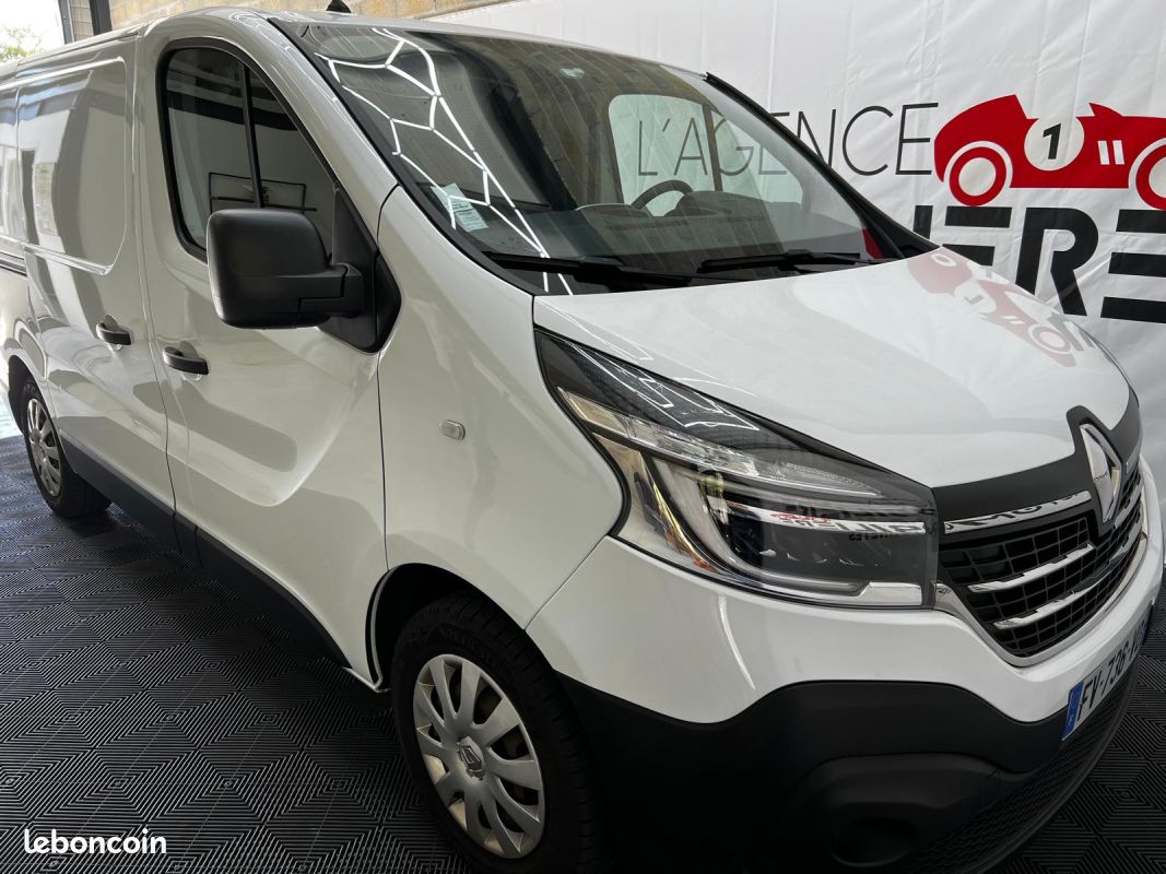 RENAULT Trafic Van Aménagé 2.0 Blue DCi Turbo 120ch (image 3)