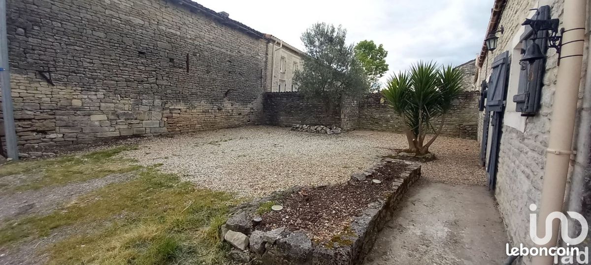 Maison 3 pièces 79 m² - Jarnac 16200 (image principale 17)