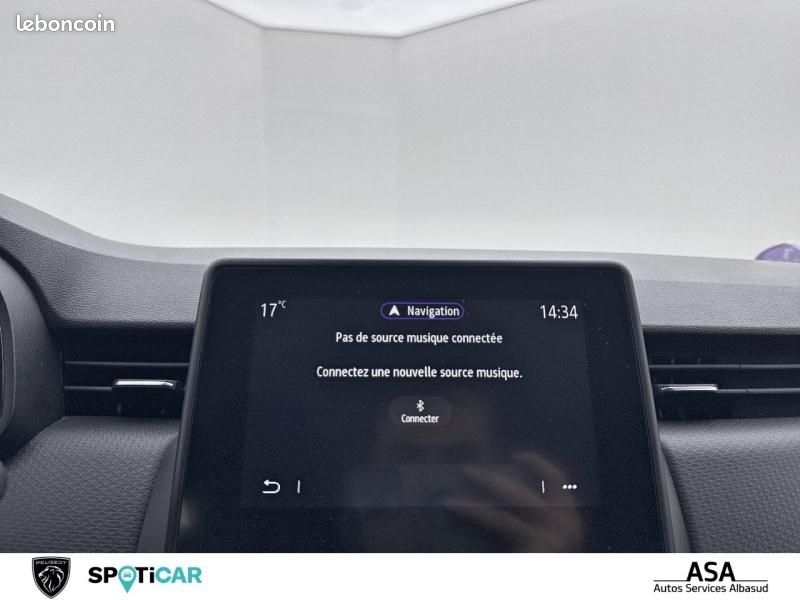 Renault Clio Réversible 1.6 E-Tech 145ch full hybrid Evolution (image 21)