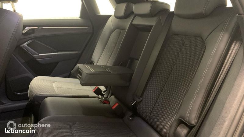 Audi Q3 45 TFSI e 245ch S line S tronic 6 (image 13)