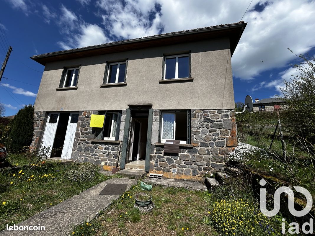 Maison 6 pièces 90 m² · à Allanche · 90 m² · 86 000 €