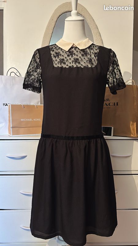 Robe noire col claudine avec dentelle See U Soon T38 (image 1)