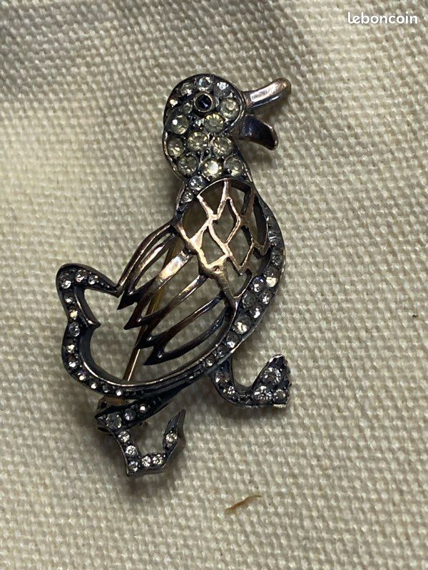Argent sterling Broches de style ancien - 984 en vente sur