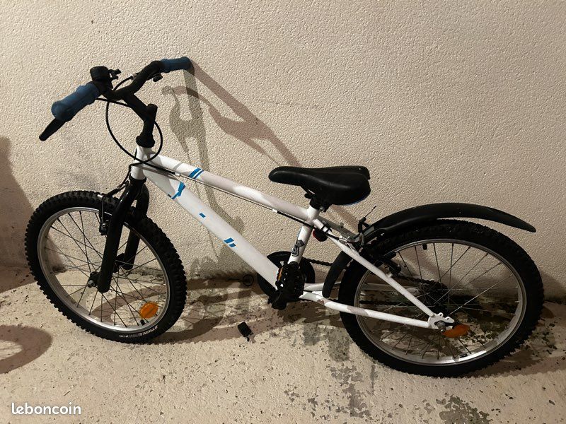 Vélo enfant décathlon 20 pouces 6/9 ans Vélos