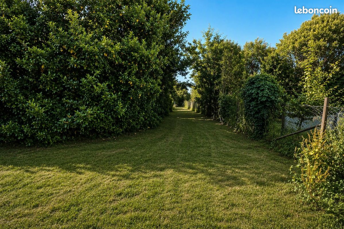 Terrain 2870 m² · à Fongrave · 2 870 m² · 79 000 €