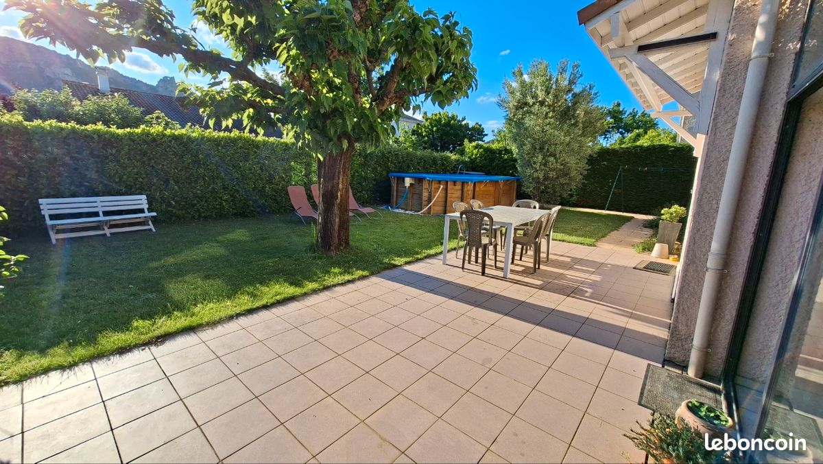 Maison 6 pièces 128 m² · à Guilherand-Granges · 128 m² · 370 000 €