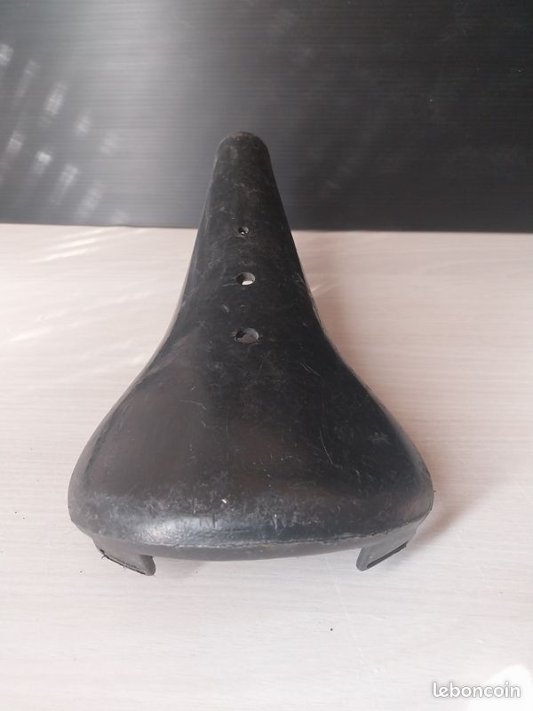 Selle Vintage GT BMX – Noire – Old School – 585g – Avec Tige De Selle – 1997