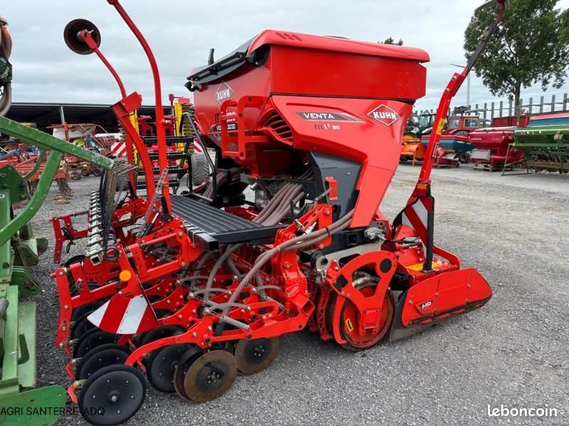 Kuhn VENTA 3030 + Kuhn HR3020 (image 1)