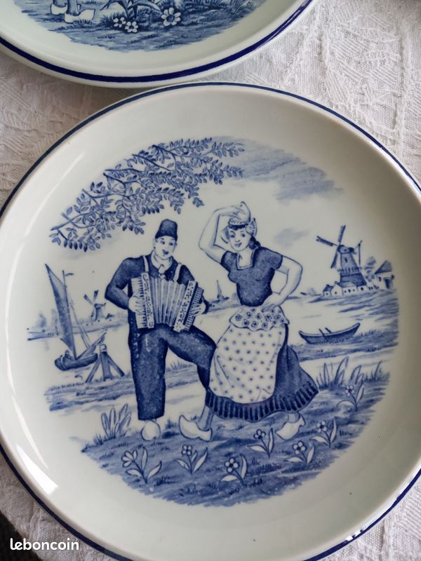 Assiettes à Pain " décor de Delft " par Boch lot de 4 (image 7)