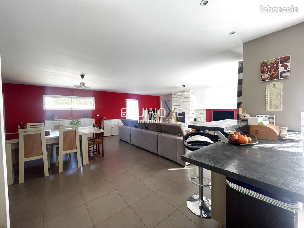 Maison 10 pièces 168 m² · à Saint-Philbert-de-Grand-Lieu · 168 m² · 399 000 €
