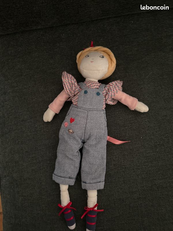 Poupée tissu (image 1)