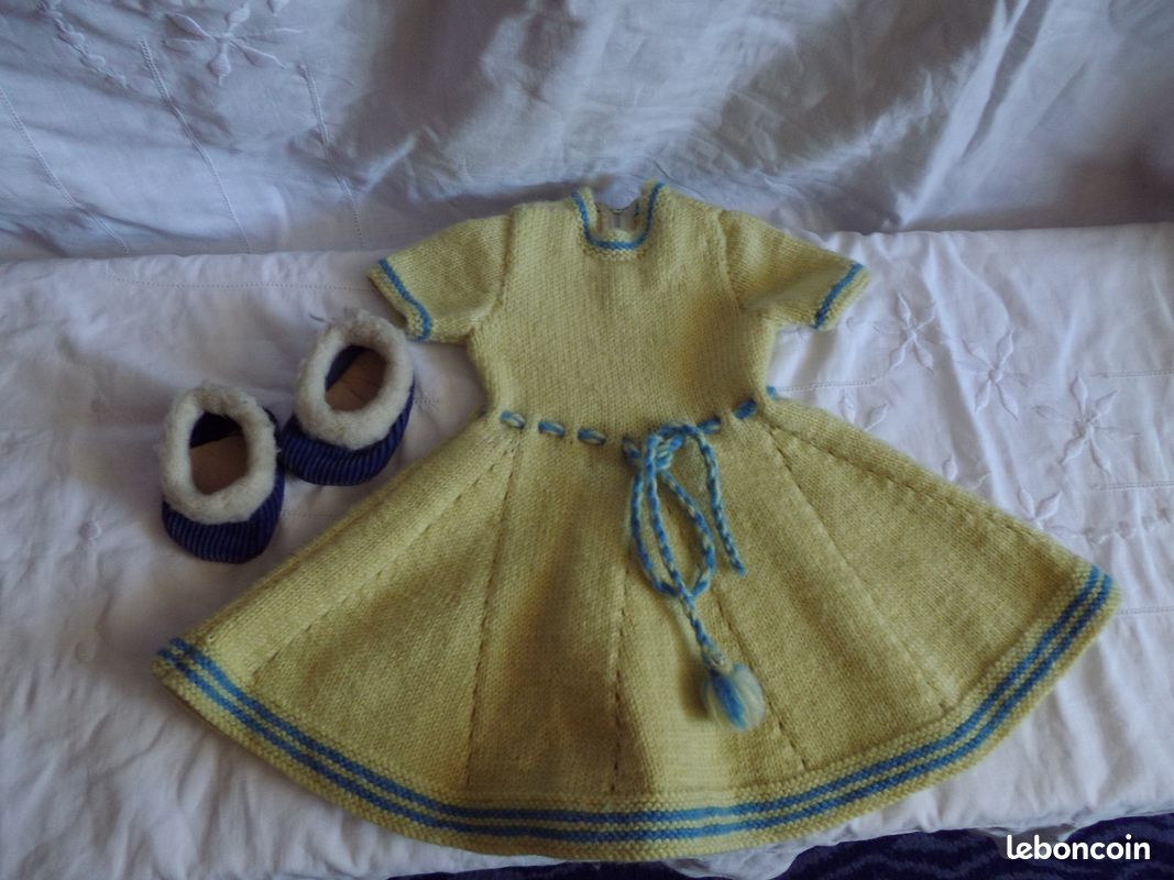 Robes de poupées + chaussures (image 1)