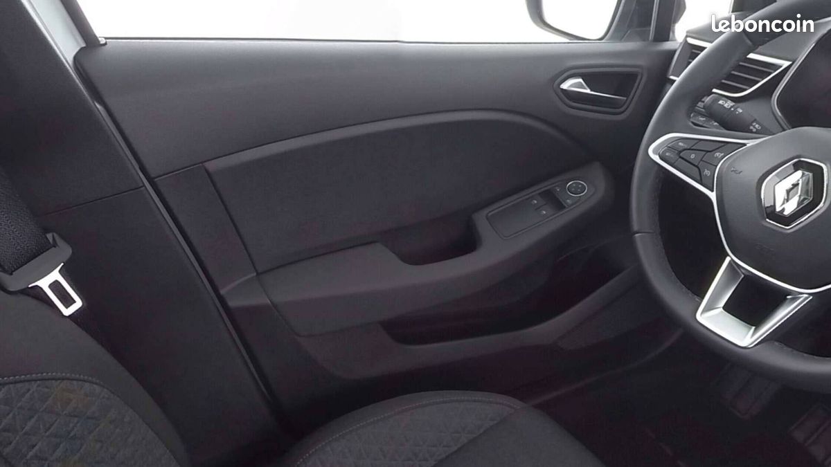 Renault clio tce 90 equilibre (image 23)