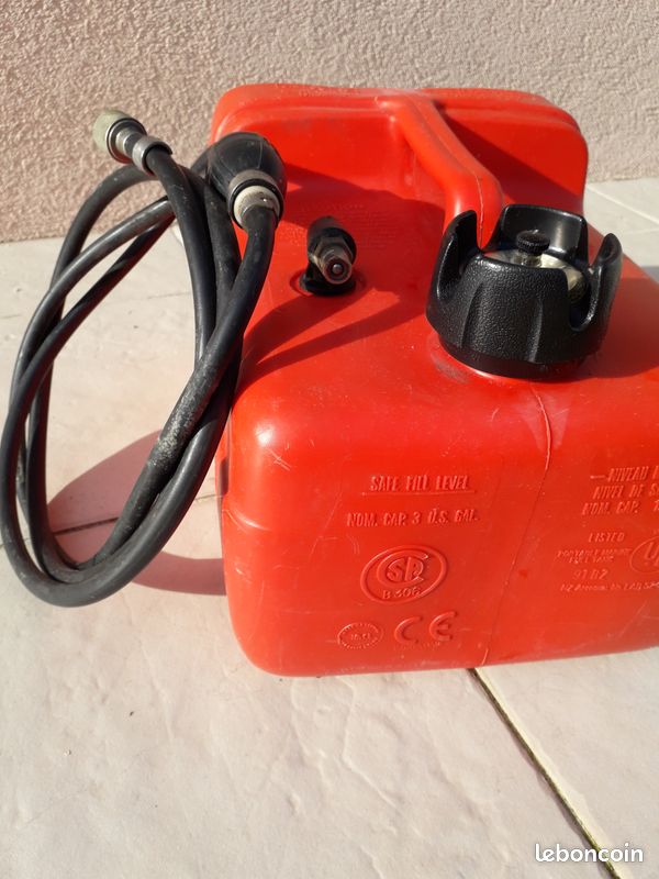 RESERVOIR 12L et pompe pour moteurs hors bords marque TOHATSU compatible Mercury, Mariner, Yamaha (image 1)