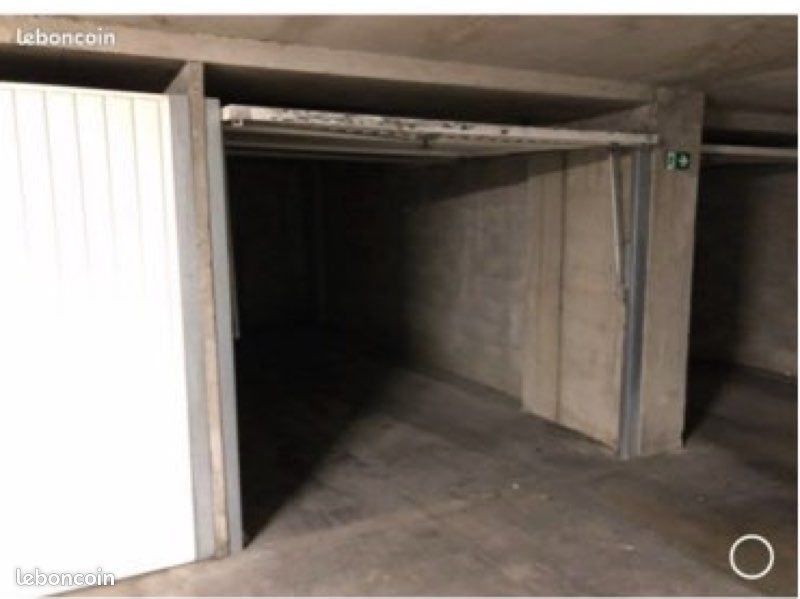 Parking 17 m² · à Lyon · 17 m² · 31 500 €