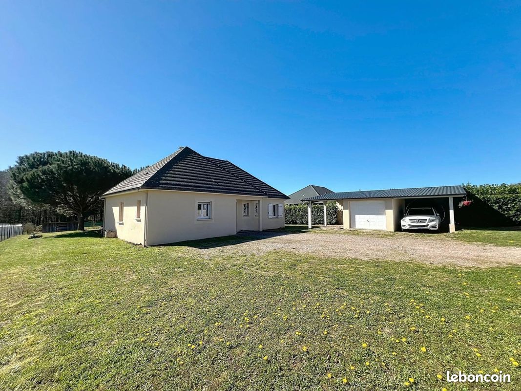 Maison 4 pièces 96 m² · à Aubazines · 96 m² · 950 €